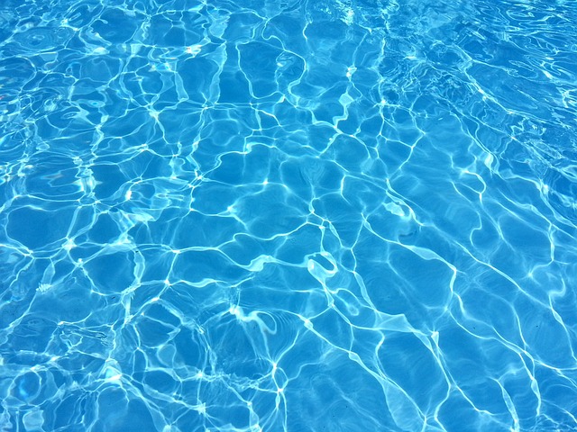Fra svømmesæson til hyggezone: Omdan din pool med et multifunktionelt overtræk